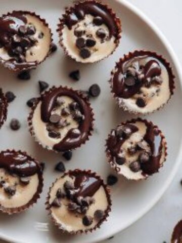 No bake chocolate chip cookie dough cups with chocolate shell