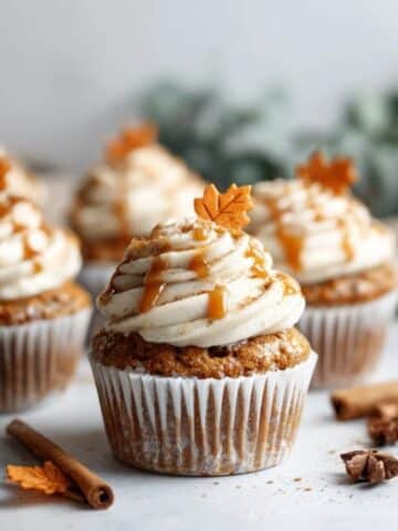 cozy fall cupcakes with cinnamon frosting and caramel drizzle